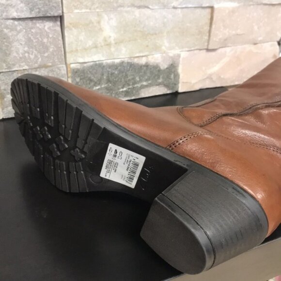 Clarks Maymie Stellar Knee High Boot (H78-J) - Picture 11 of 11